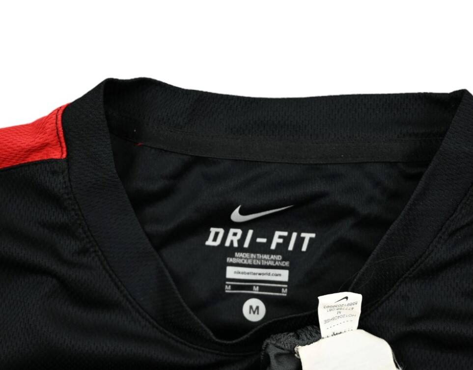 MANCHESTER UNITED SHIRT M