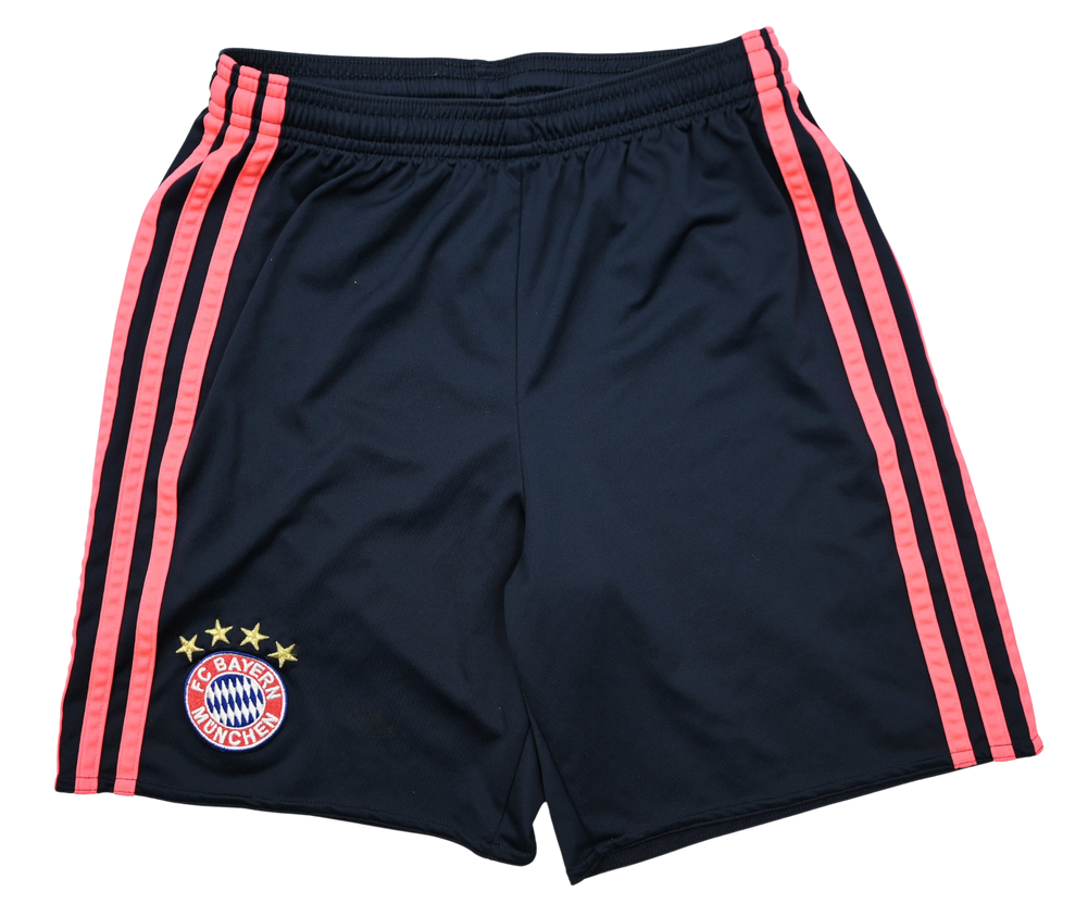 BAYERN MUNCHEN SPODENKI M. BOYS