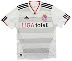 2010-11 BAYERN MUNCHEN SHIRT XL. BOYS