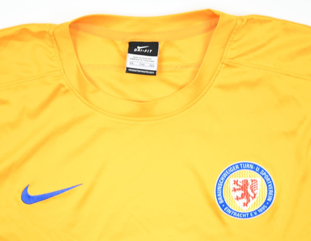 2013-14 EINTRACHT BRAUNSCHWEIG XXL