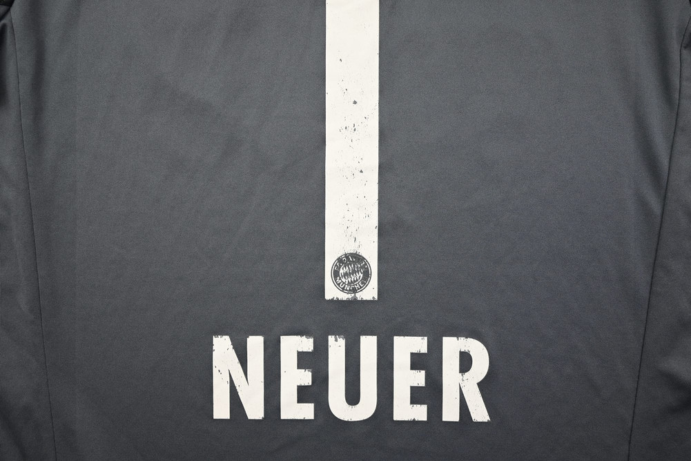 2014-15 BAYERN MUNCHEN *NEUER* GOALKEEPER LONGSLEEVE SHIRT XL. BOYS
