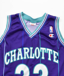CHARLOTTE HORNETS *MOURNING* NBA SHIRT M