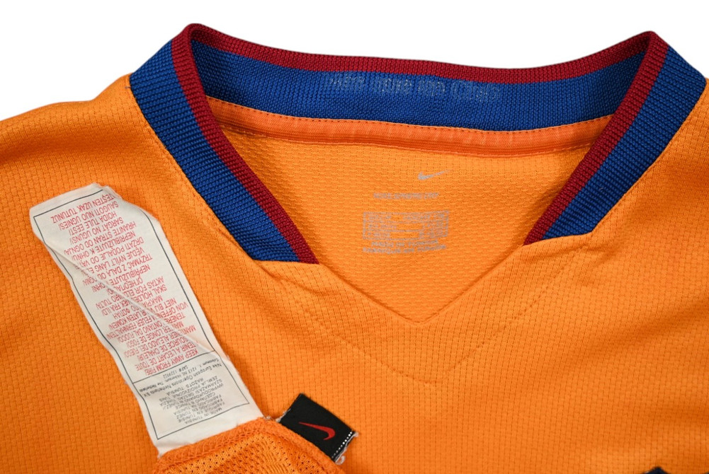 2006-07 BARCELONA SHIRT M 