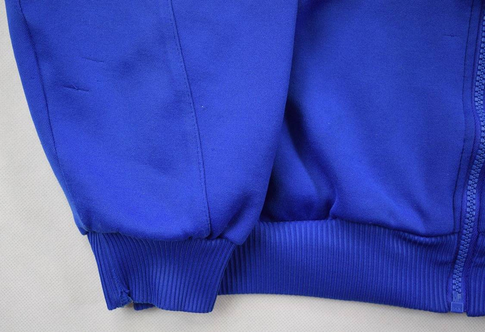 BAYERN MUNCHEN BLUZA XL. BOYS