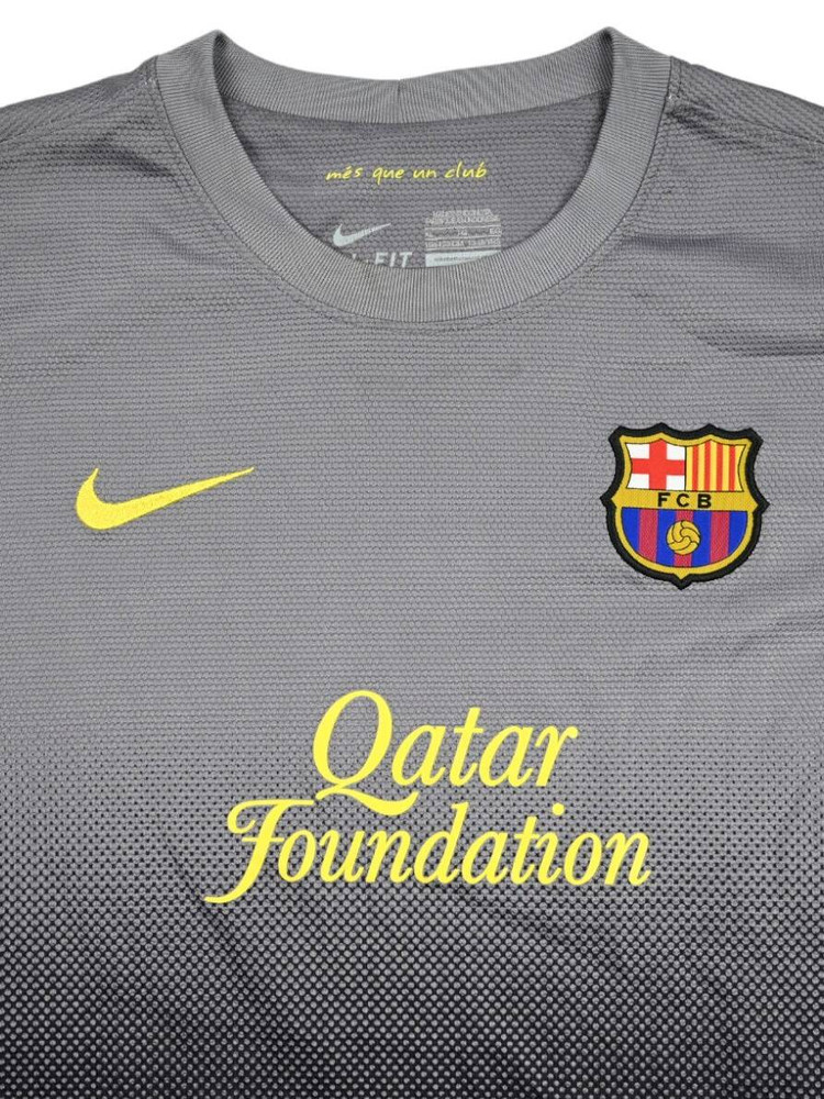 2012-13 FC BARCELONA SHIRT XL. BOYS