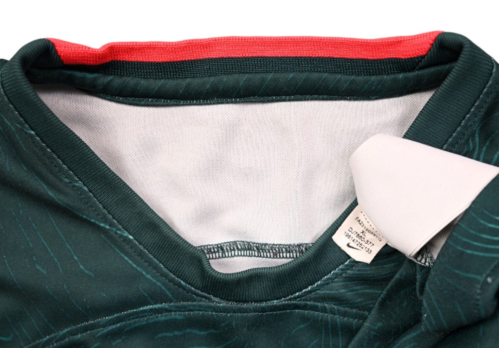 2022-23 LIVERPOOL SHIRT XL. BOYS