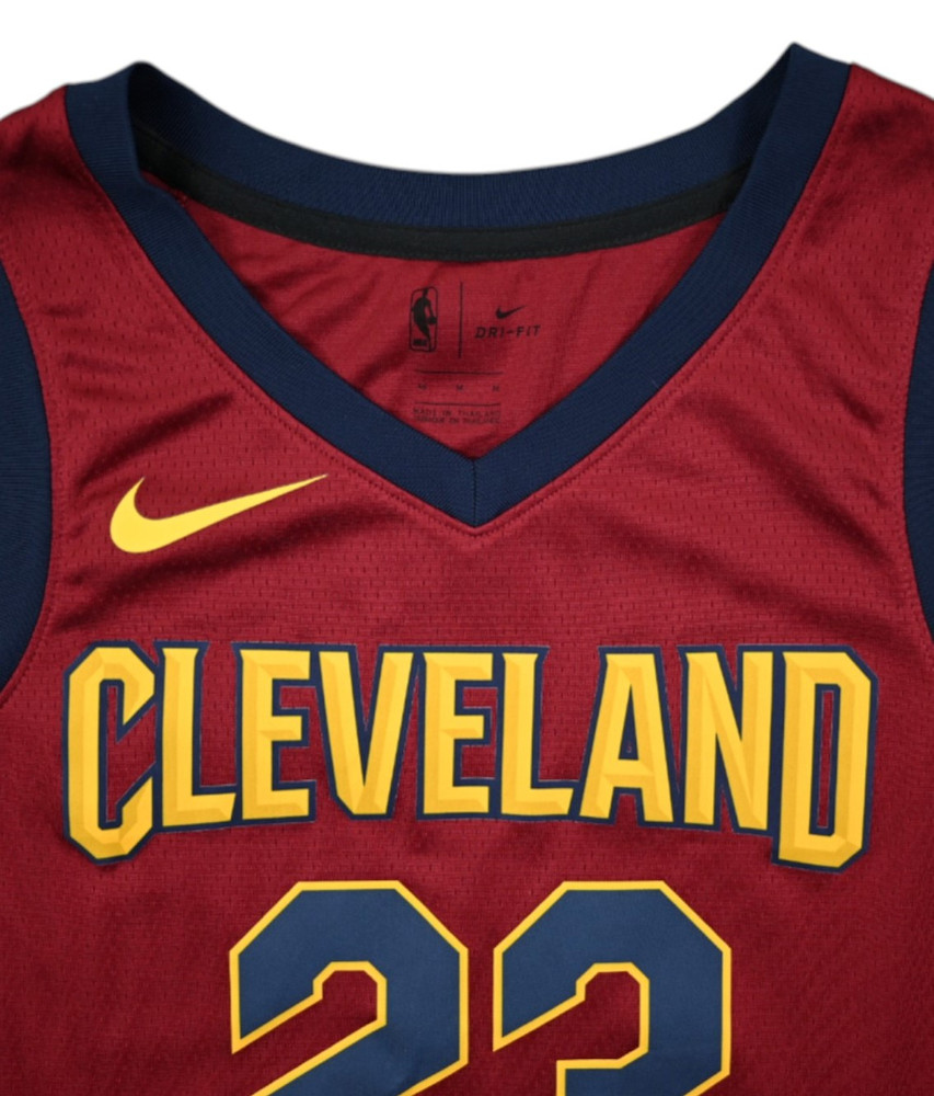 CLEVELAND CAVALIERS *JAMES* NBA SHIRT M